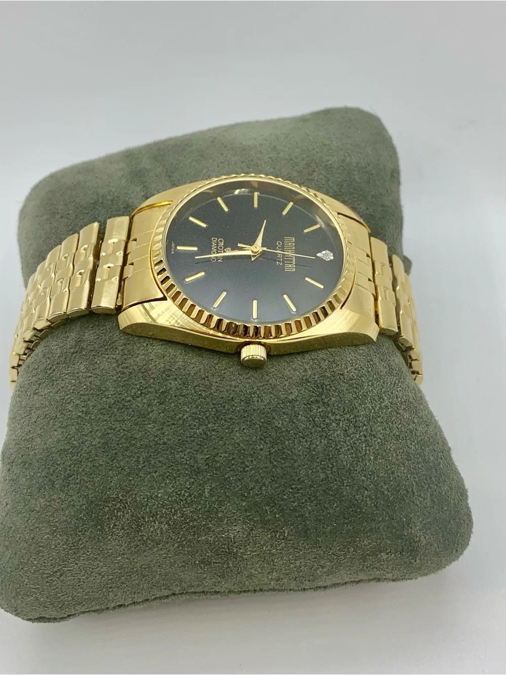Vintage 1980s Croton Manhattan Diamond Men”s watch